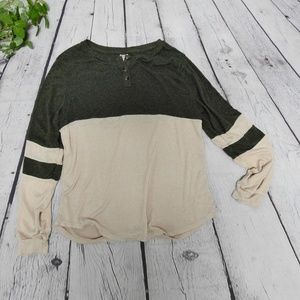 No Boundaries Women's Henley Sweater Size XXL